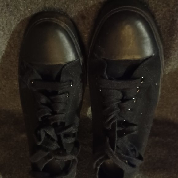 Sneakers low cut, rubber soles canvas uppers size 11R in Black - Picture 4 of 6